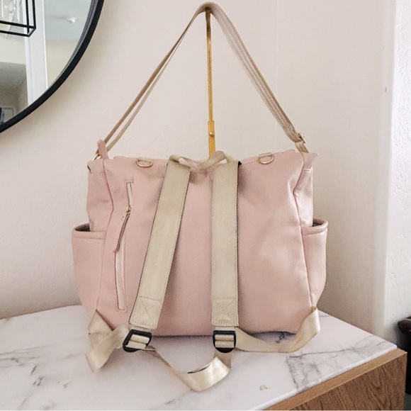 Petunia Pickle Bottom‎ BBML-596-00 Boxy Backpack, Blush Leatherette - Picture 5 of 13